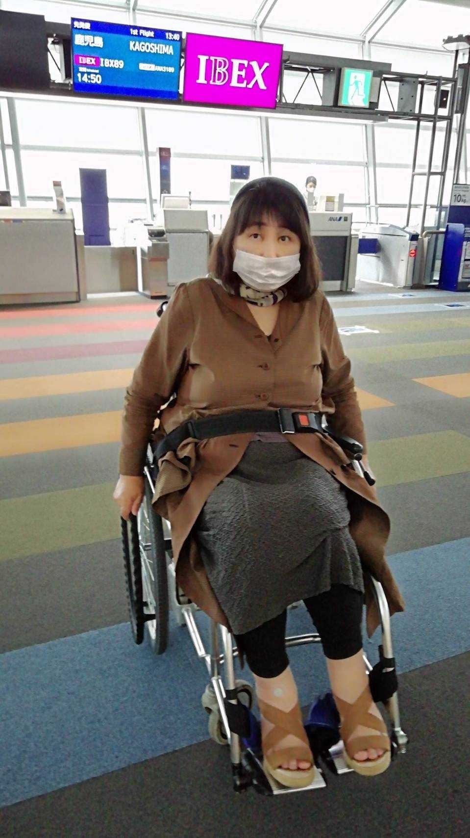 名古屋に行った学習会の帰り車椅子