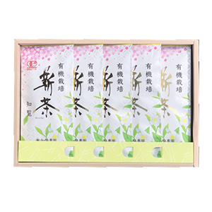 初摘み新茶5本/箱詰の写真 初摘み新茶5本/箱詰の写真